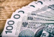 Płaca minimalna w wysokości 60% przeciętnego wynagrodzenia? Propozycja MRPiPS