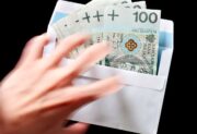 Praca na czarno – PIP kontroluje i domaga się nowych sankcji dla pracodawców
