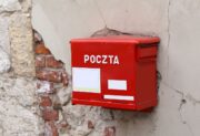Poczta Polska wdraża Program Dobrowolnych Odejść. Co to oznacza dla pracowników?