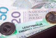 Legitymacja emeryta – to senior powinien o niej wiedzieć