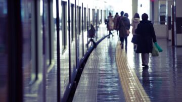Mandat dla emerytów w PKP? To jest możliwe – sprawdź, na co uważać!