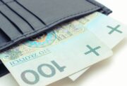 Nowy obowiązek i surowsze kary – chodzi o wypłatę pensji do 10 dnia każdego miesiąca