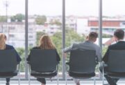 Kryzys w PwC: co oznacza zwolnienie 1800 pracowników?