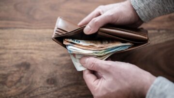 Nowe świadczenie dla seniorów – nawet 2150 zł miesięcznie od rządu. Kto otrzyma wsparcie?”
