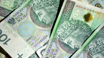 Emerytura w październiku – wiemy, ile dostaną emeryci. Za mało?