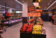 Gigantyczna promocja w Biedronce! Tłumy klientów szykują się na wtorkowe zakupy