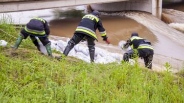 Wolne w pracy z powodu powodzi: 10 płatnych dni dla pracowników