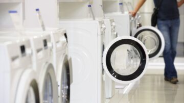 Beko zwalnia pracowników i osiąga porozumienie ze związkami – będą odprawy powyżej ustawowego minimum