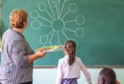Dramatyczna sytuacja w edukacji – te braki odczują wszyscy