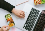 Zwolnienie za nadużywanie bonów żywieniowych – taki los spotkał pracowników Meta