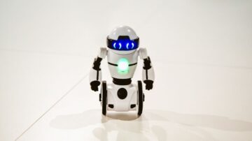 Czy roboty odbiorą nam pracę? Musk zapowiada przełom w autonomicznej technologii