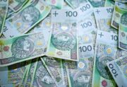 Co czeka Polaków, jeśli program 800 plus i emerytury nie zostaną ograniczone?