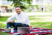 Czy przedsiębiorcy rzucili się na „wakacje od ZUS”? Nowy trend w świecie biznesu