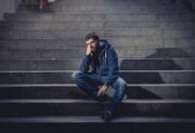 Czy Milenialsi naprawdę będą pracować do śmierci? Emerytury, które zawiodły pokolenie