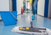 Wynagrodzenie w okolicach płacy minimalnej – te zawody są najsłabiej opłacane według GUS