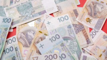 Poczta Polska da podwyżki pracownikom. Ile, kiedy i komu dokładnie? Jest porozumienie