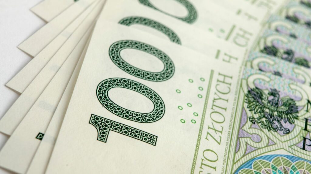 Najnowsza średnia krajowa może być rekordowa – powodem są premie świąteczne i bonusy