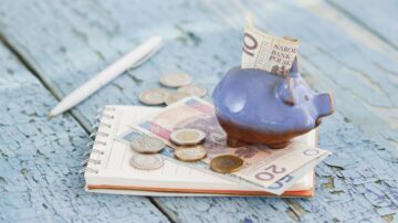Postanowienia noworoczne Polaków 2025 – część z nich dotyczy finansów i oszczędzania