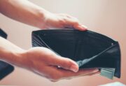 Coraz więcej głosów za odebraniem 800 plus wielu Ukraińcom. Kosiniak-Kamysz zdradza stanowisko PSL