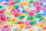 Masz kredyt we frankach? Bank zaproponuje Ci ugodę. Opłaca się?