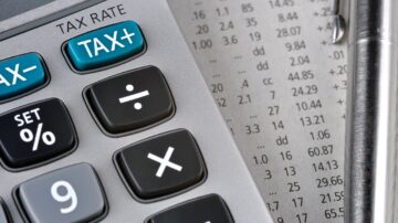 Do kiedy pracodawca musi przekazać PIT-11? Sprawdź ważne terminy i szczegóły!