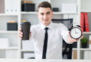Spływają petycje w sprawie skrócenia czasu pracy – kiedy można liczyć na zmianę prawa?