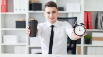 Spływają petycje w sprawie skrócenia czasu pracy – kiedy można liczyć na zmianę prawa?