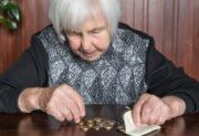 Waloryzacja emerytur w 2025 roku – takie kwoty od marca otrzymają seniorzy