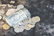 800 plus – czy powinno być ograniczone? Rafał Brzoska ma jasne stanowisko