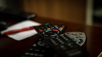 TVN na sprzedaż? Co dalej ze stacją i kto może zostać nowym właścicielem?