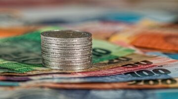 Banki wolą państwo niż kredytobiorców? Oto co robią z pieniędzmi