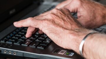 Ulga dla seniorów 2025: kto 60+ i 65+ nie zapłaci PIT? Zasady zwolnienia z podatku