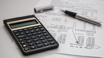 Fiskus kasuje na potęgę: ponad 120 tys. firm zniknęło z rejestru VAT