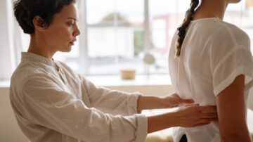 Fizjoterapeuta – kim jest? Jak zdobyć zawód, gdzie pracować i ile można zarobić?