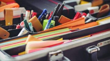 Pracownik zaopatrzenia – kim jest? Jak nim zostać i ile można zarobić?