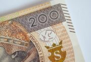 Podwyżka płacy minimalnej od 2026 roku – rząd ogłosi decyzję