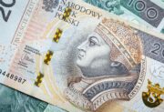 Klamka zapadła. Od marca wzrosną emerytury i renty – znamy nowe stawki
