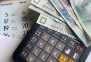 Im więcej dzieci, tym wyższa emerytura? Pomysł w Sejmie, wątpliwości w rządzie