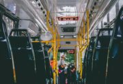 Pasażerowie w Krakowie kupują bilety, ale i tak dostają mandaty