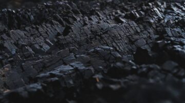 Historyczne minimum węgla w Polsce. Wiatr i słońce zmieniają energetyczną mapę Europy