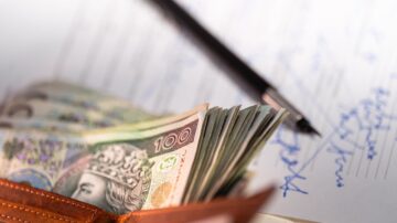 Złoty czeka na ruch RPP. Euro wciąż stabilne