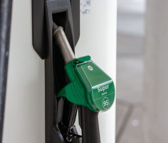 Nowe limity cen paliw. W czwartek diesel pozostanie najdroższy